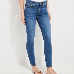 Jamie High-Rise Light Indigo Jeans